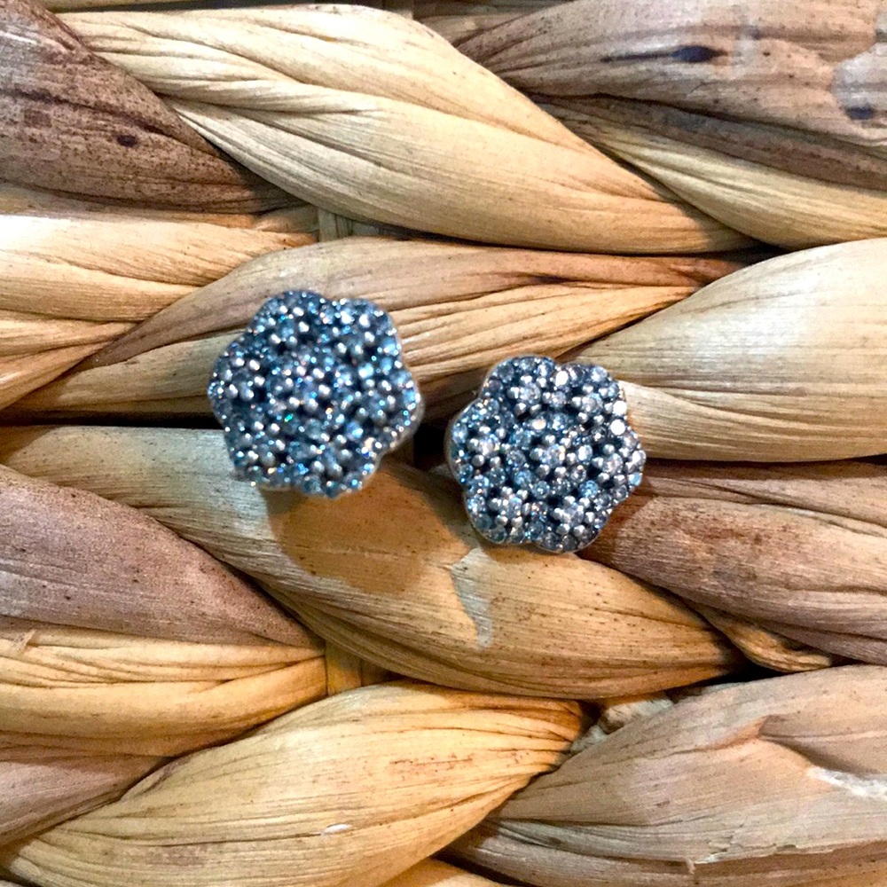 Little flower silver earrings